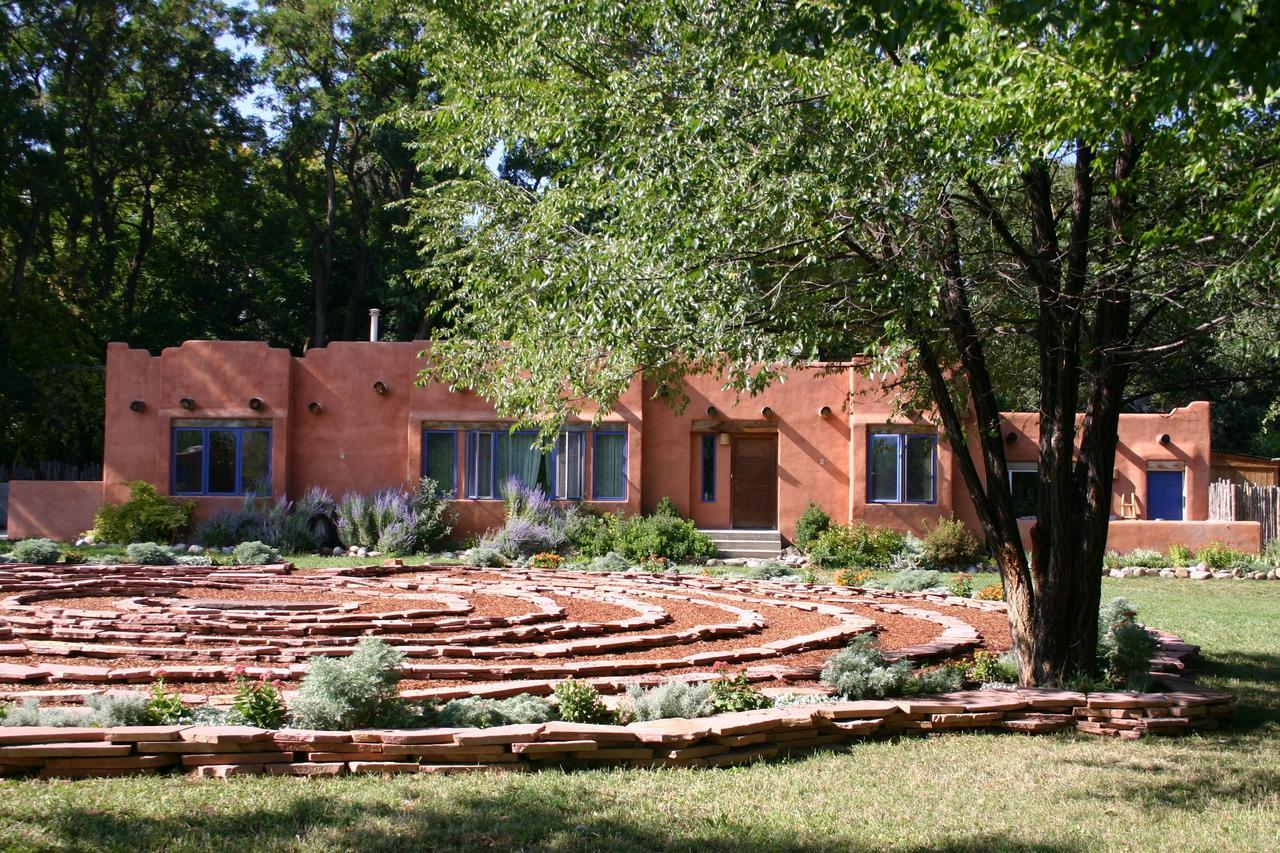 Adobe And Pines Inn Bed And Breakfast Ranchos de Taos Oda fotoğraf
